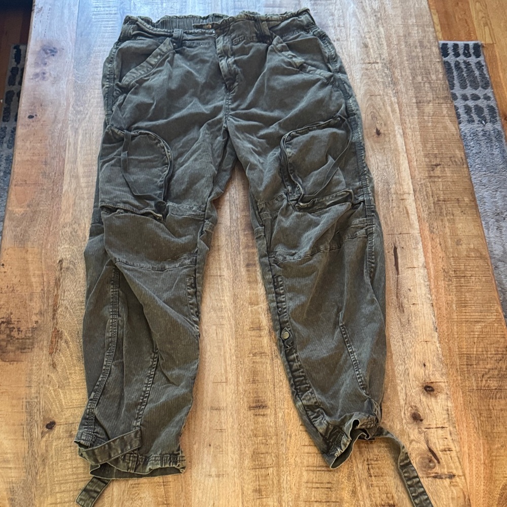 Women’s Olive Utility Cargo Pants